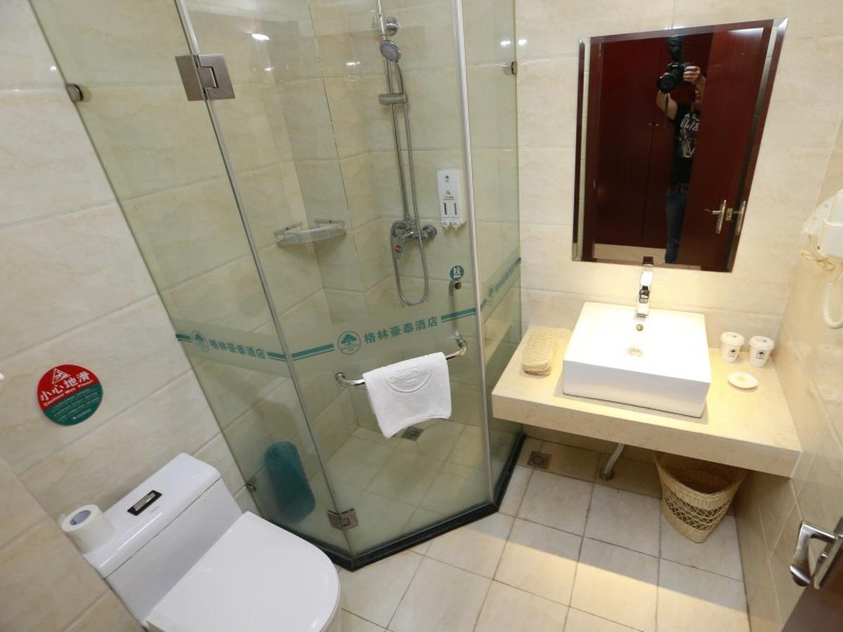 Greentree Inn Henan Qinyang Middle Huaifu Road Express Hotel Ngoại thất bức ảnh